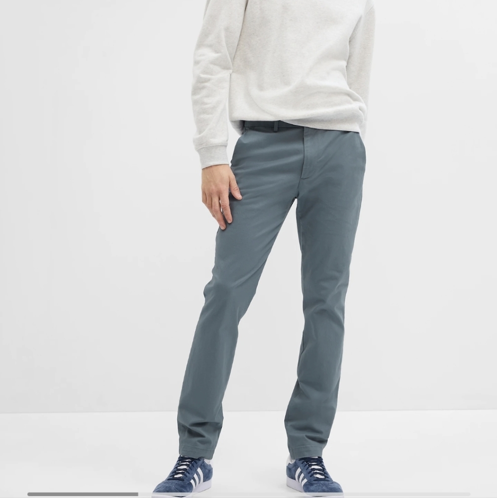 NWT gap slim fit performance khakis in pearl blue